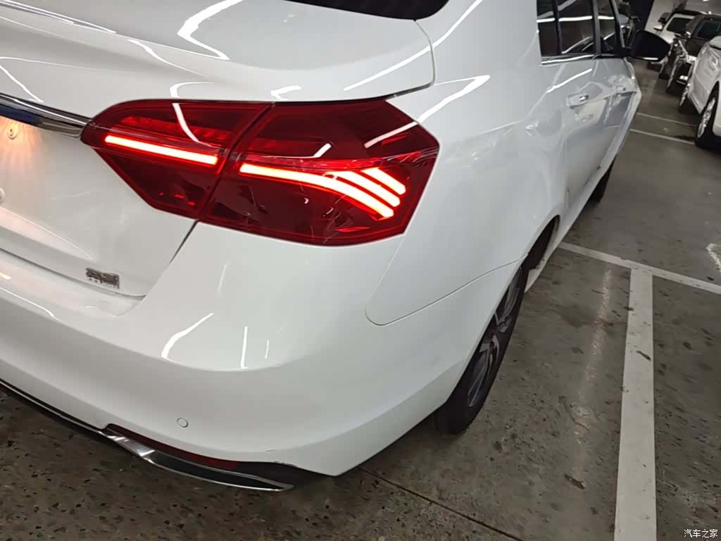 Geely Emgrand, 2020 8
