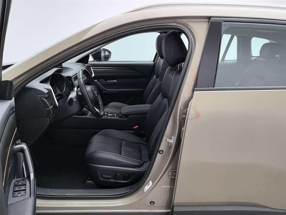 Mazda CX-50 line also