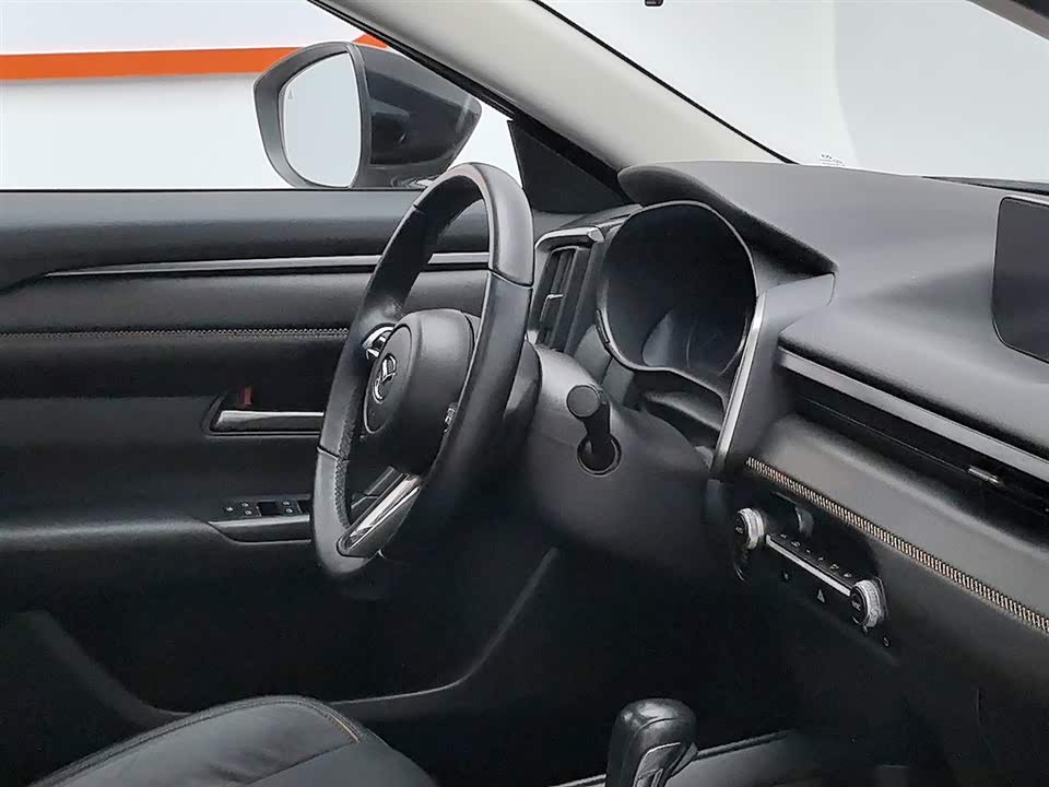 Mazda CX-50 line also