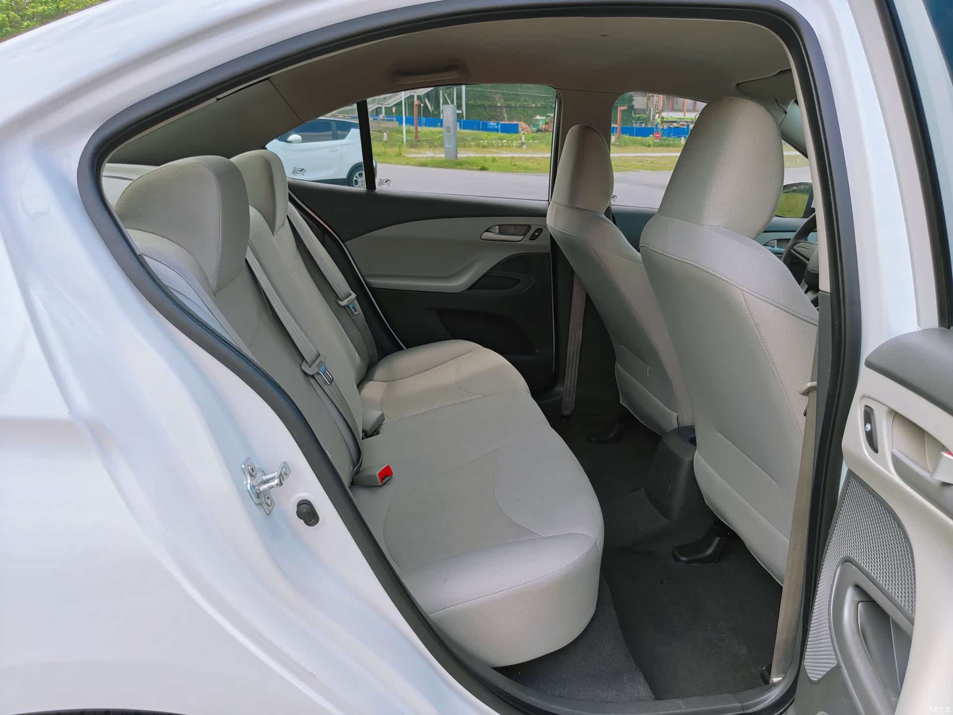 Chevrolet 3, 2015 14