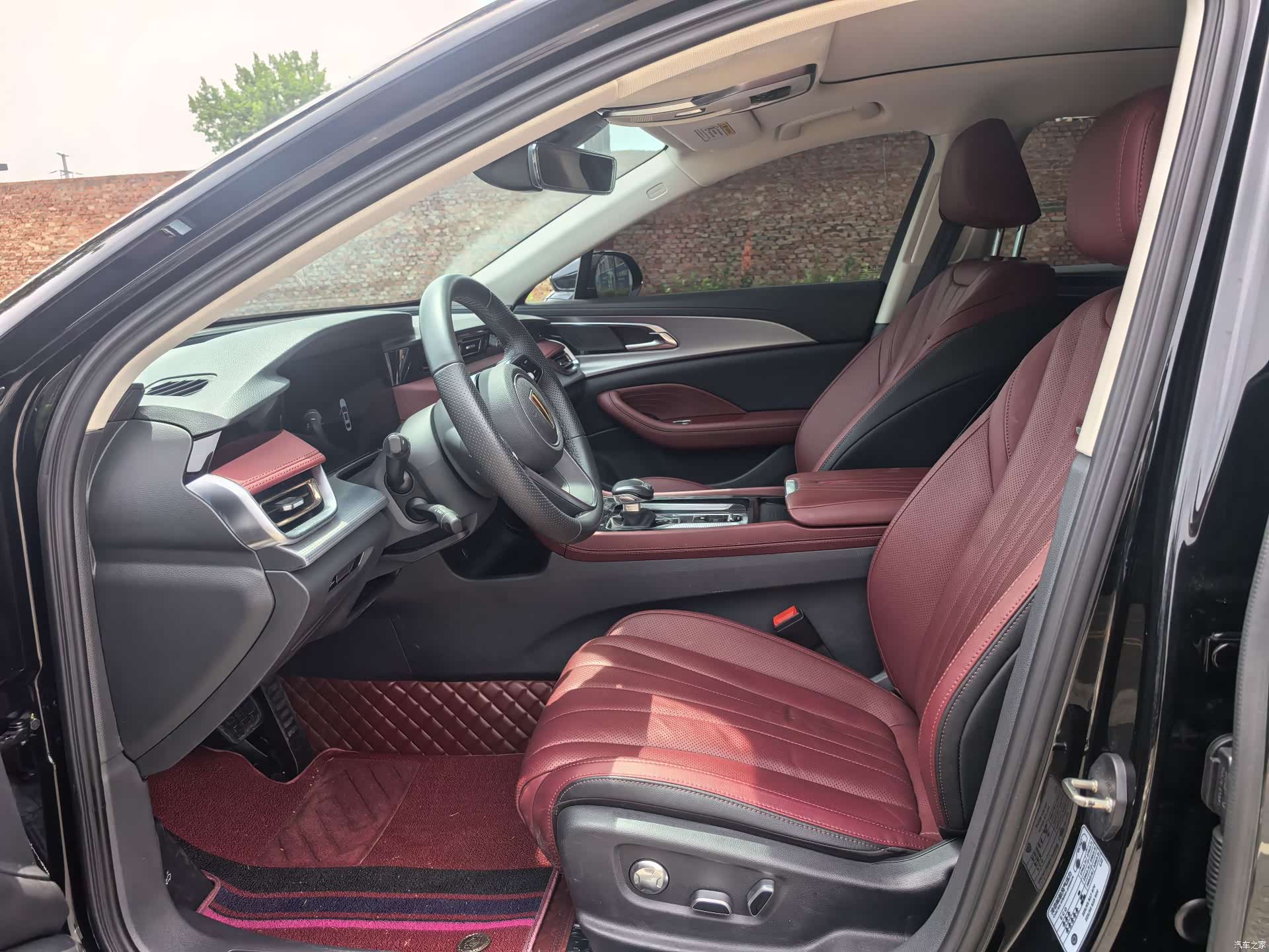 Hongqi H5, 2024 4