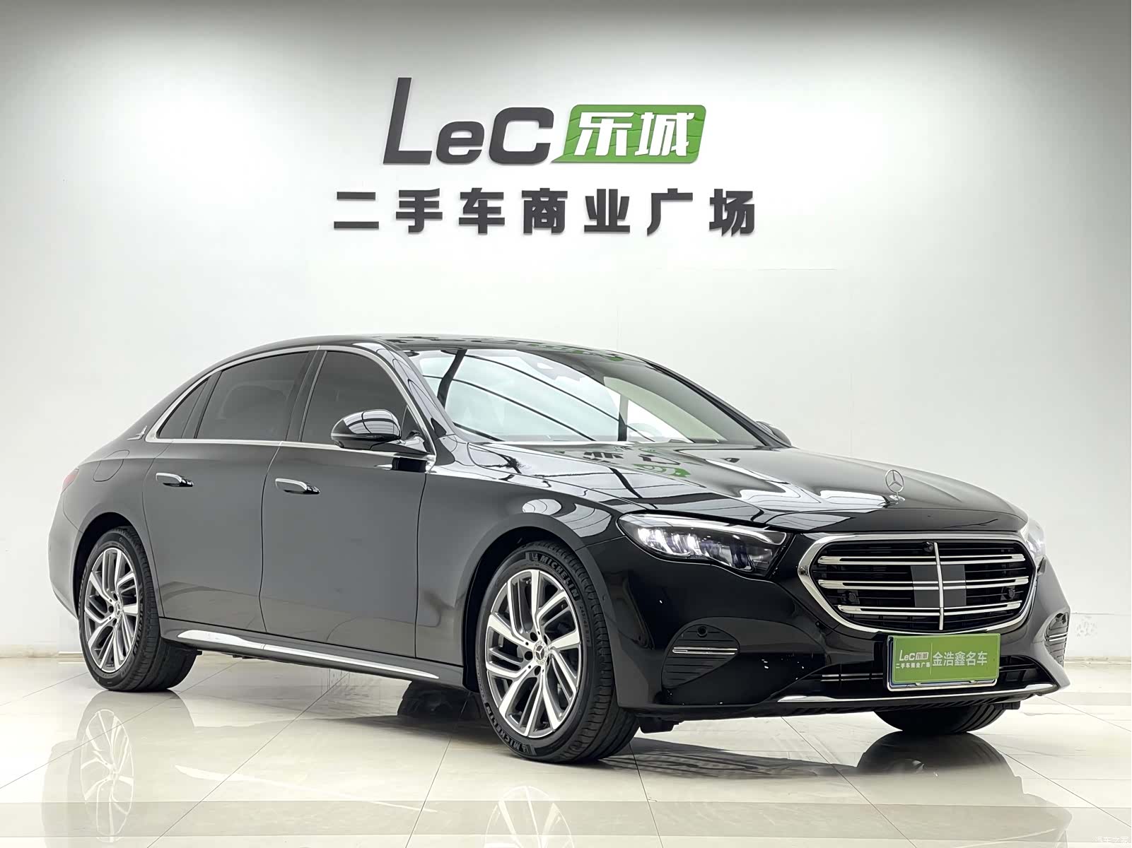 Mercedes-Benz E-Class, 2025 3