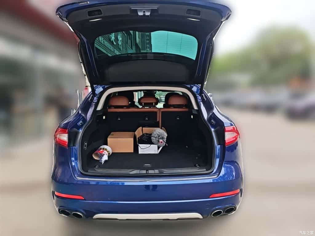 Maserati Levante, 2017 10
