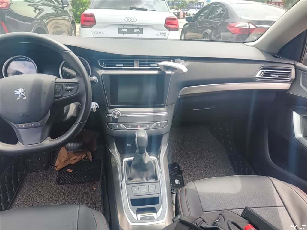 Peugeot 408, 2017 13