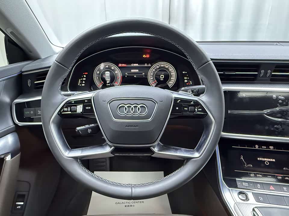 Audi A7L