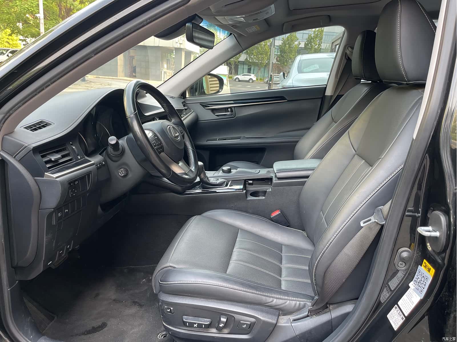 Lexus ES, 2018 15