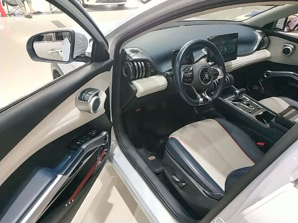 BYD Yuan, 2023 16