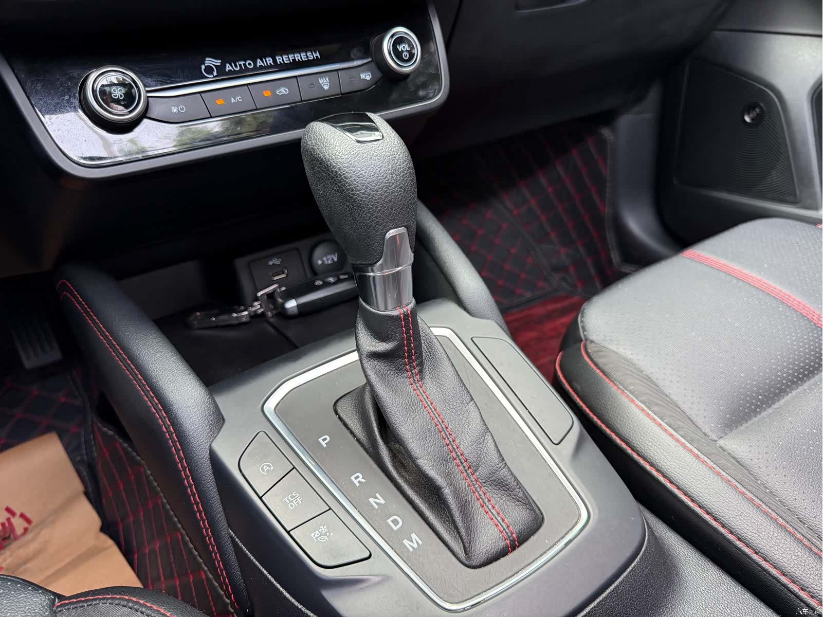 Ford Focus, 2022 11
