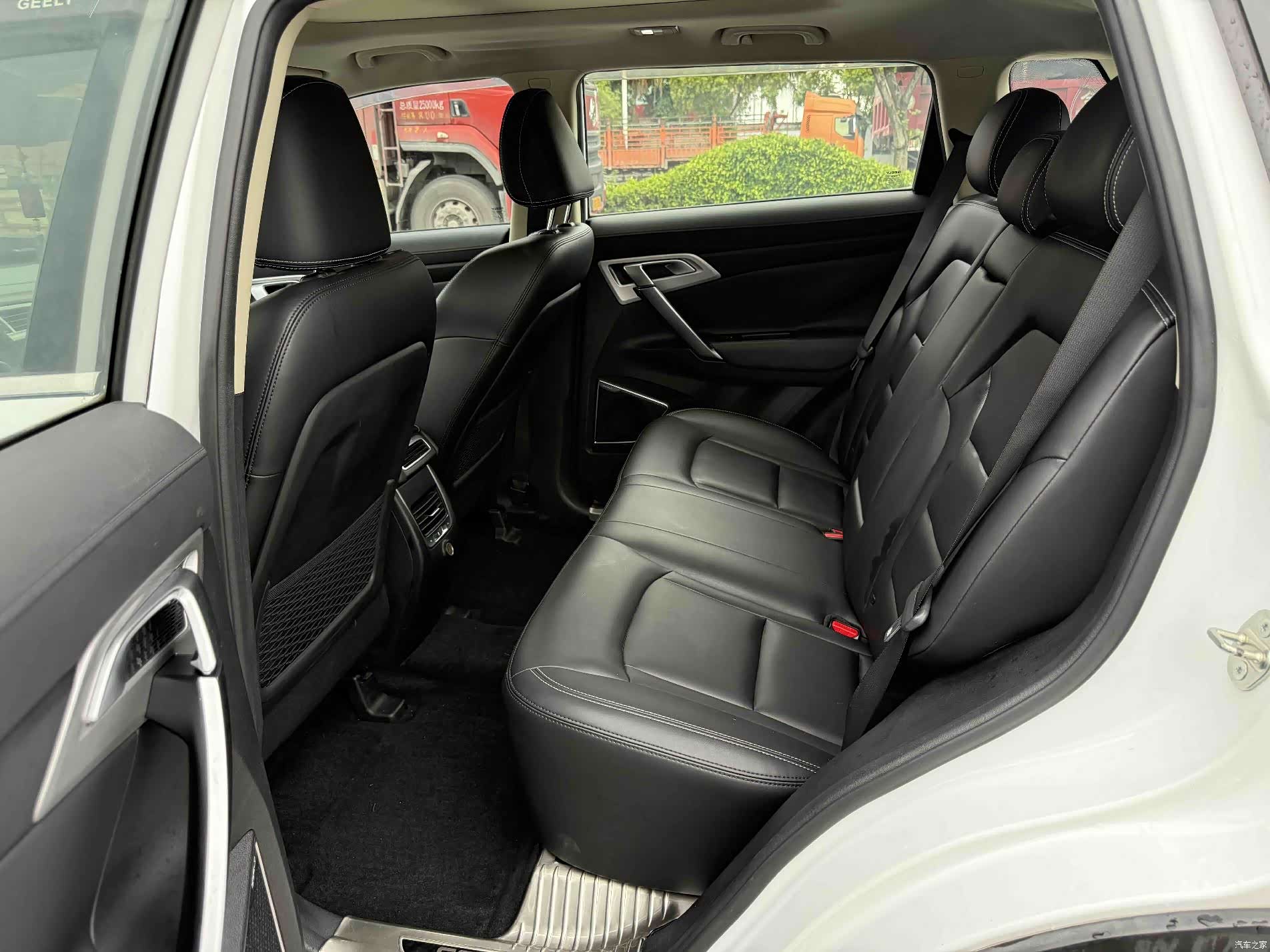 Geely Boyue, 2016 все фото