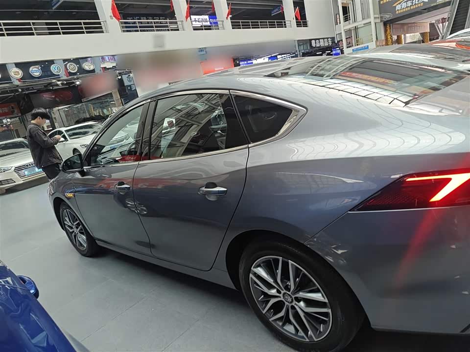 BYD Qin Yuan