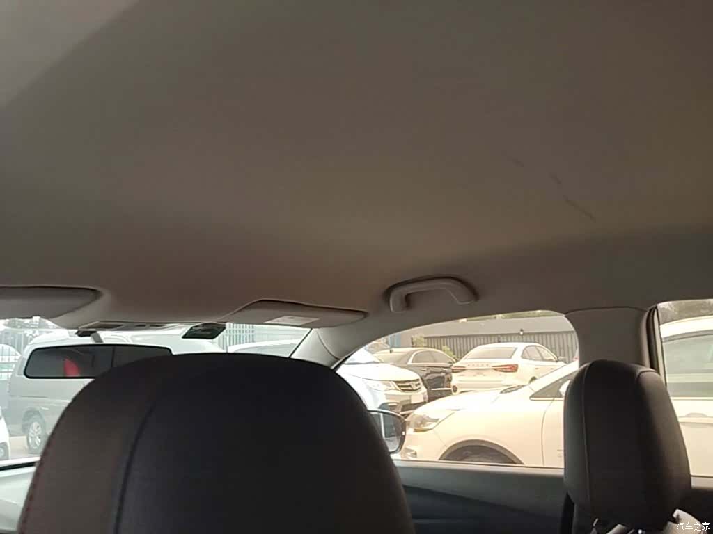 Changan CS15, 2016 18
