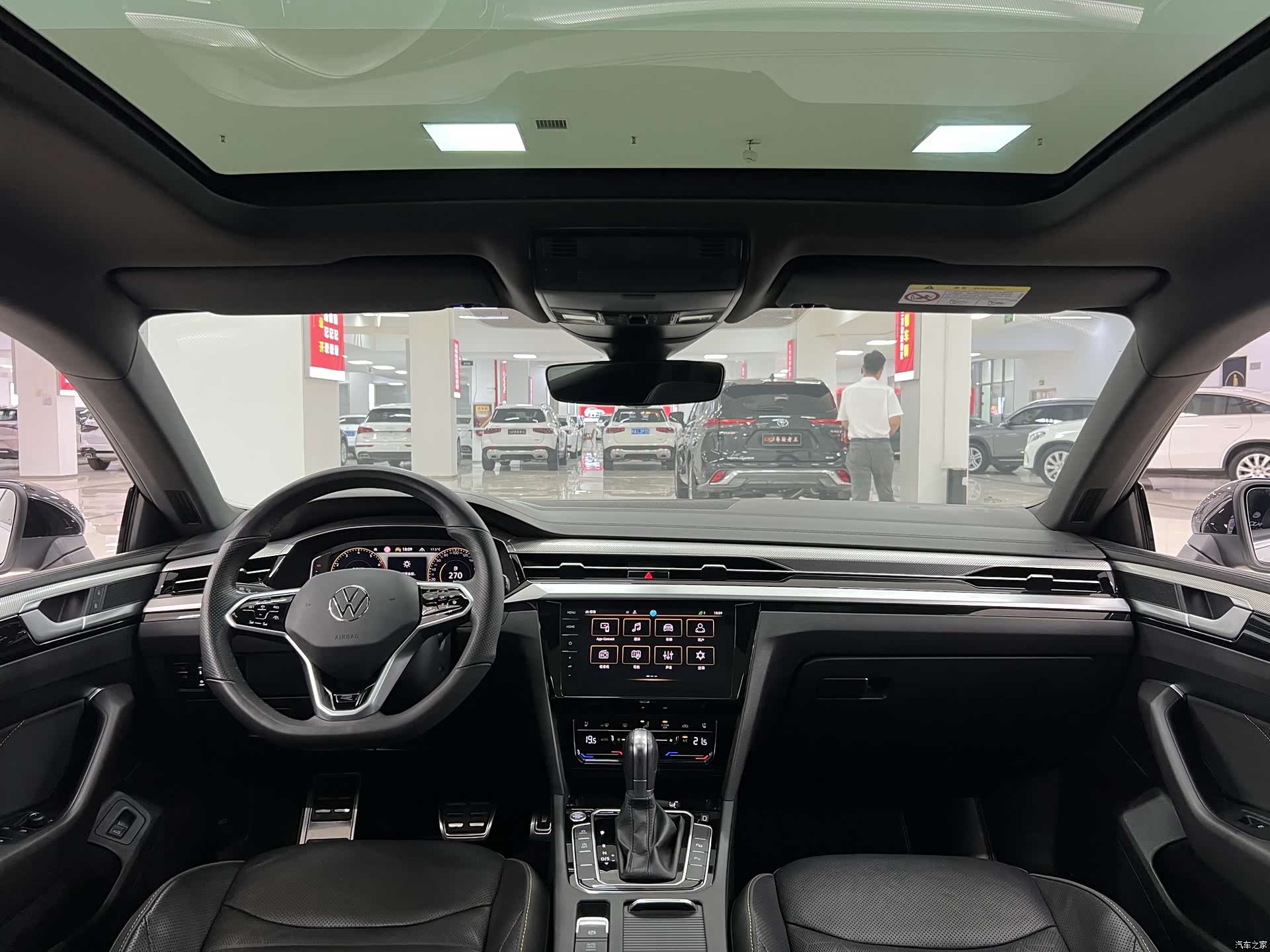 Volkswagen CC, 2023 все фото
