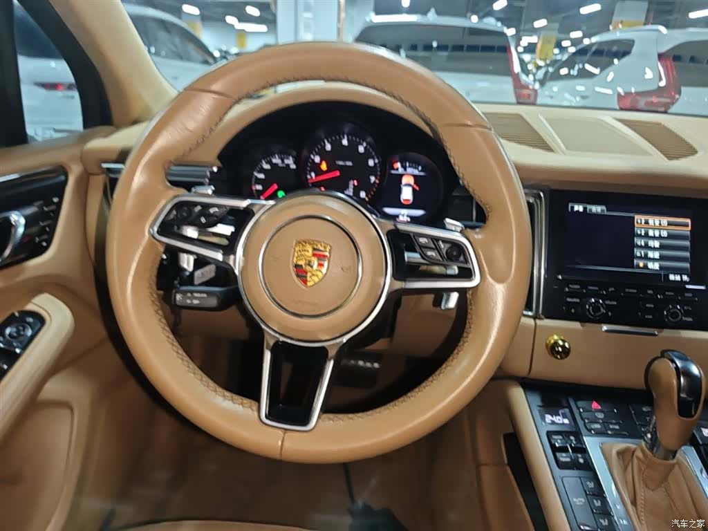 Porsche Macan, 2015 10