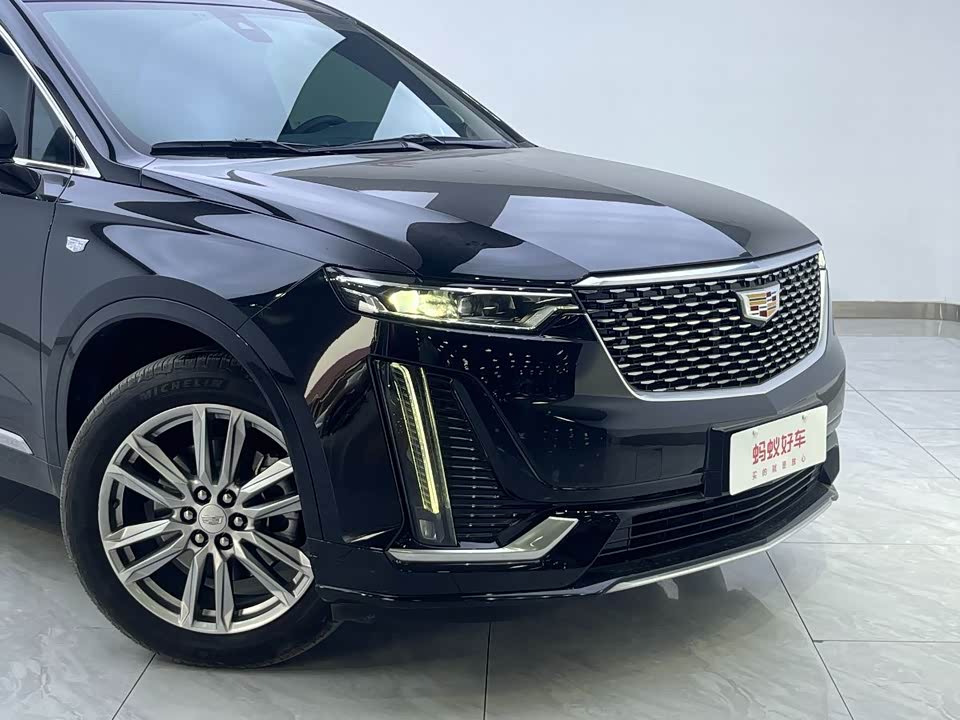 Cadillac XT6