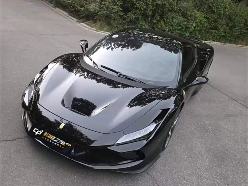 Ferrari F8