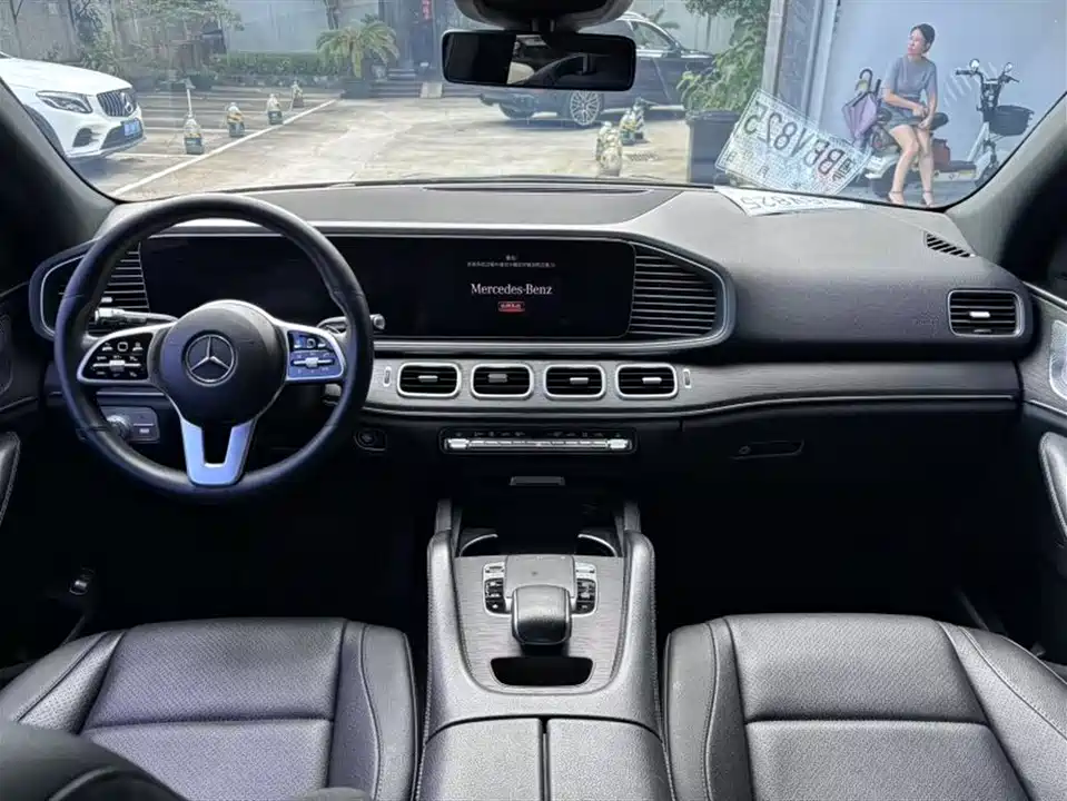 Mercedes-Benz GLE Mercedes-Benz GLE