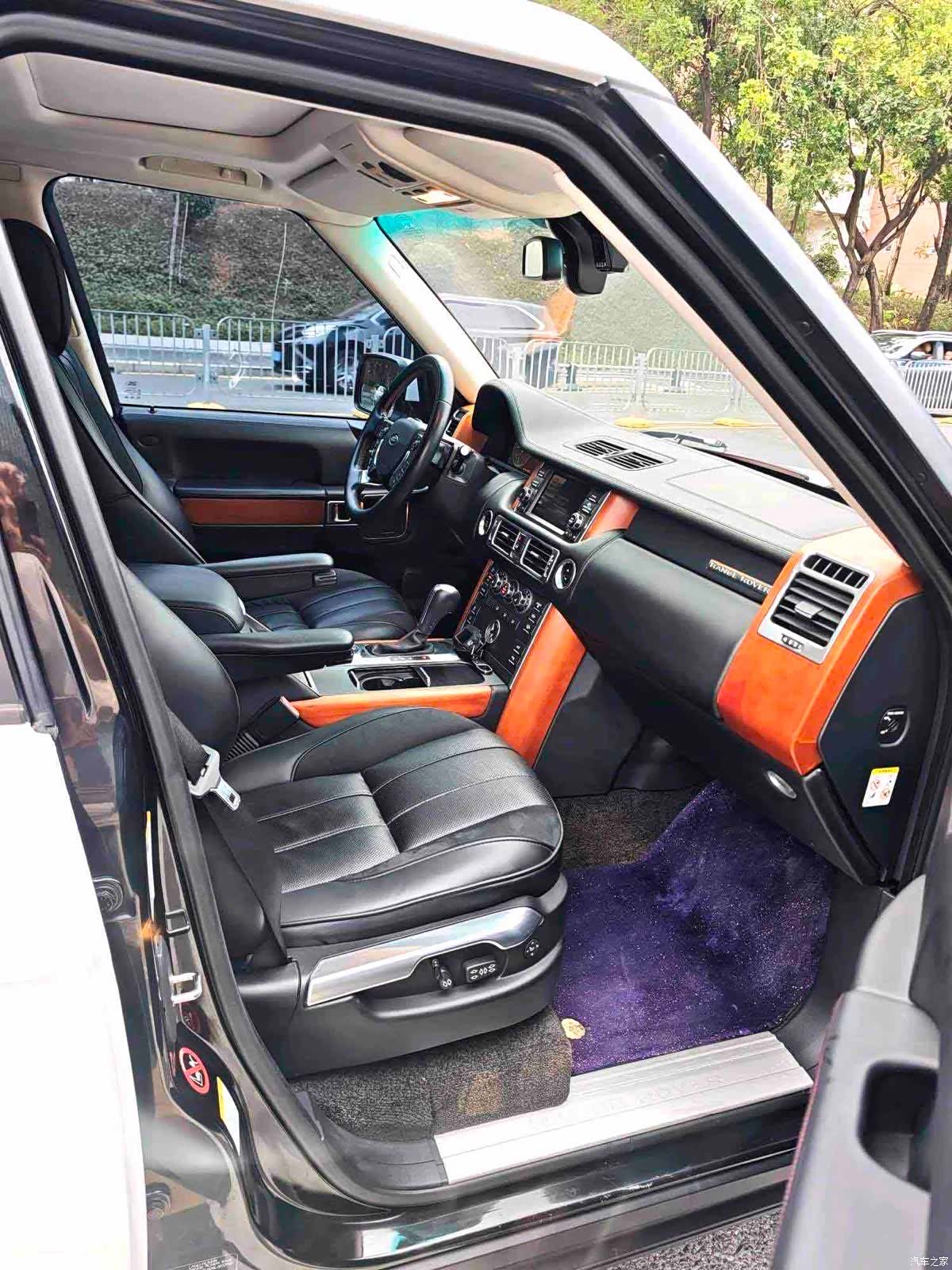 Land Rover Range Rover, 2010 9