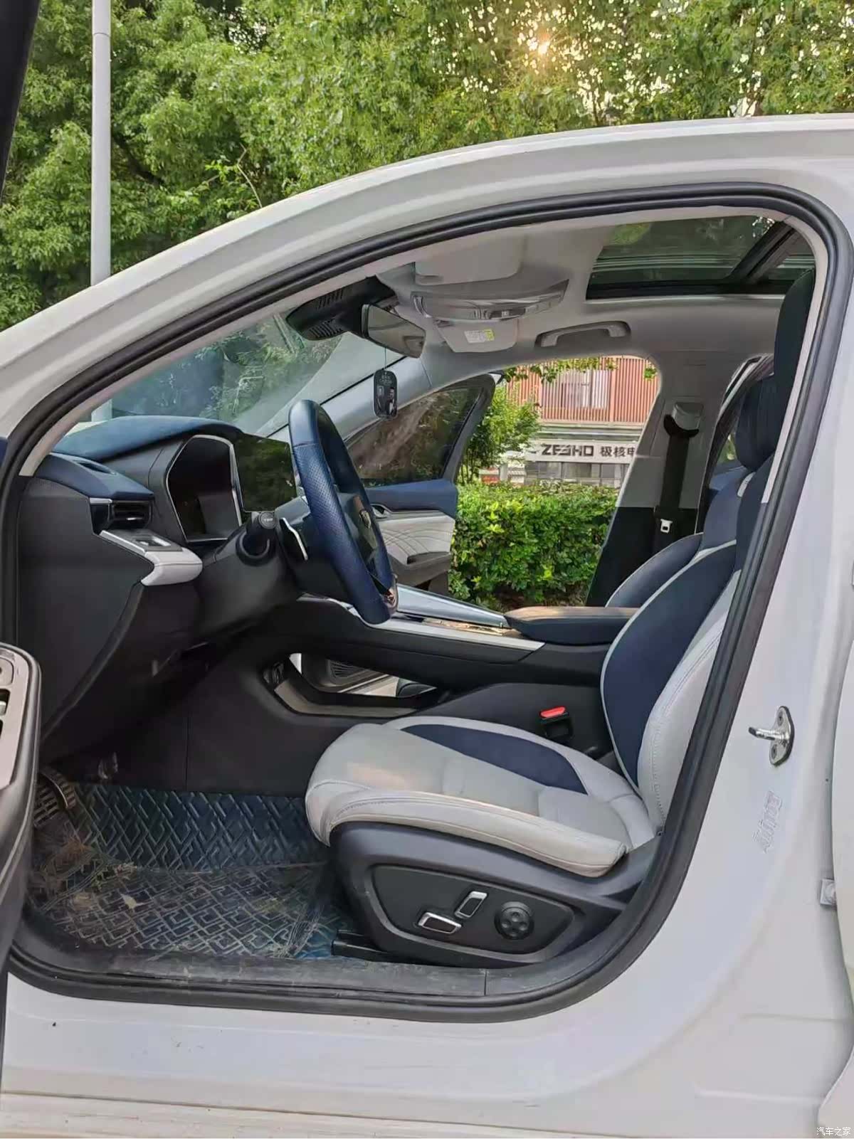 Geely Preface, 2022 9