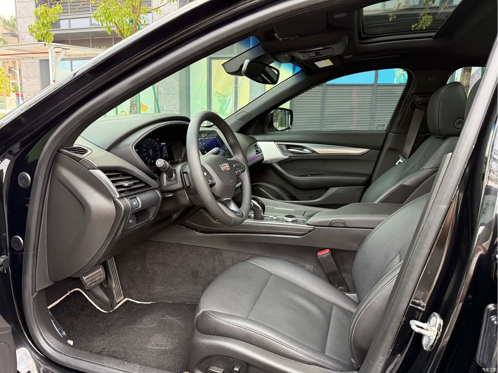 Cadillac CT5, 2023 14