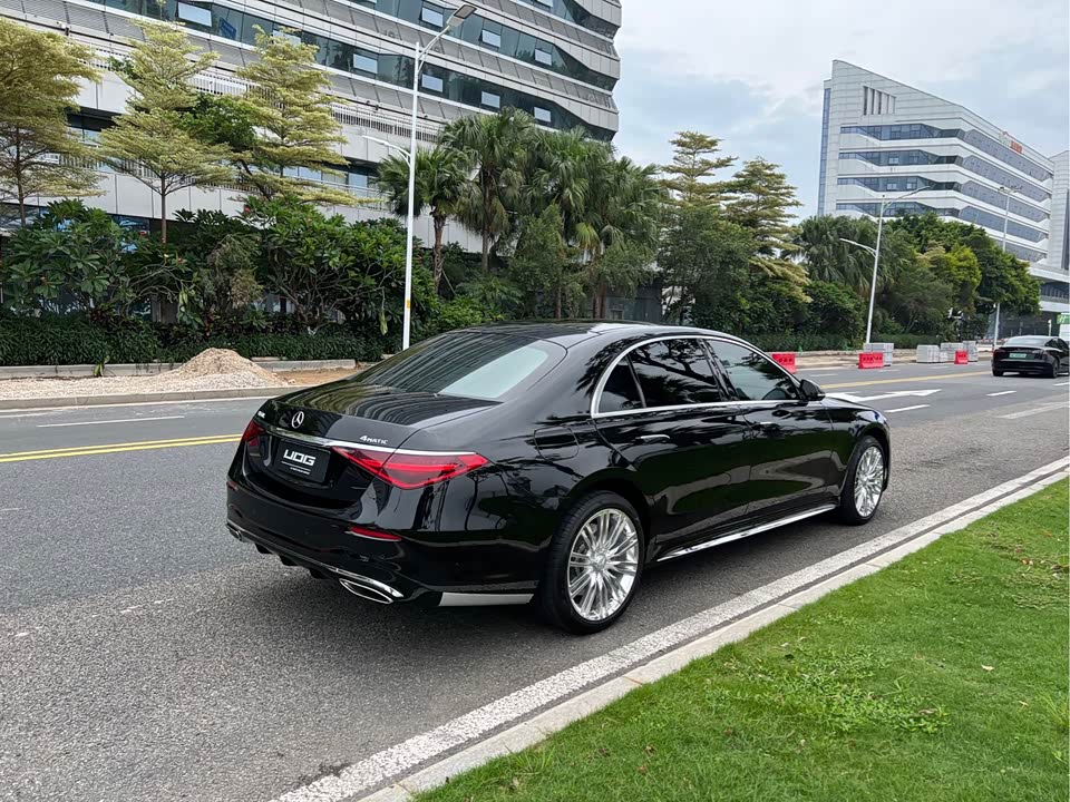 Mercedes-Benz S-class Mercedes-Benz S-class