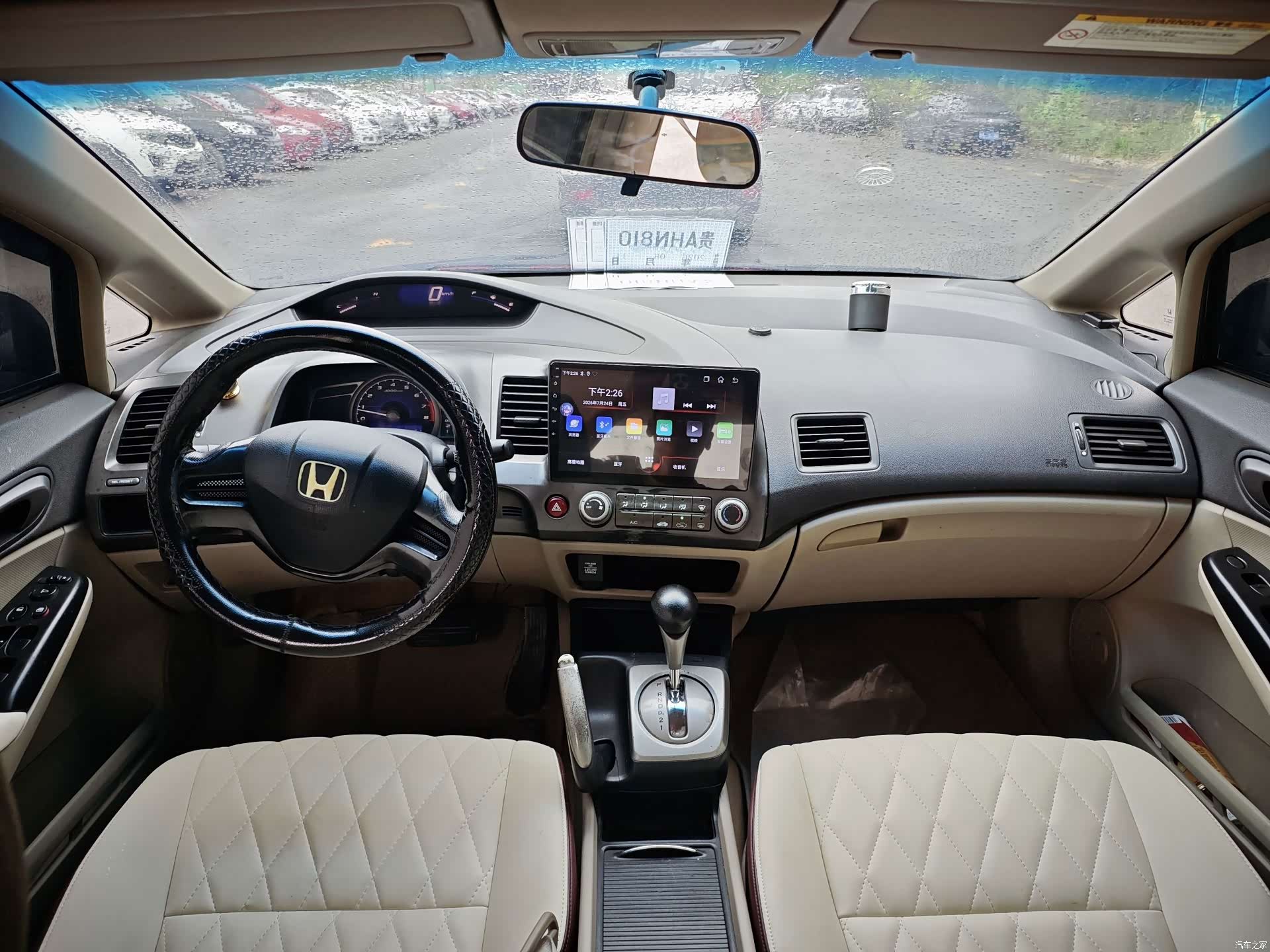 Honda Civic, 2011 все фото