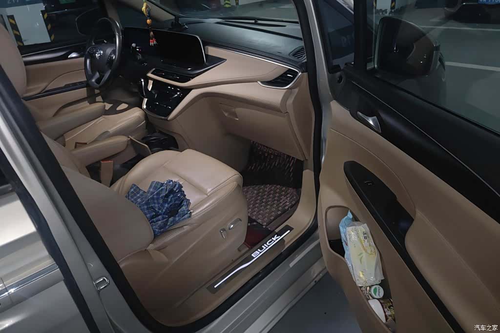 Buick GL8, 2020 8