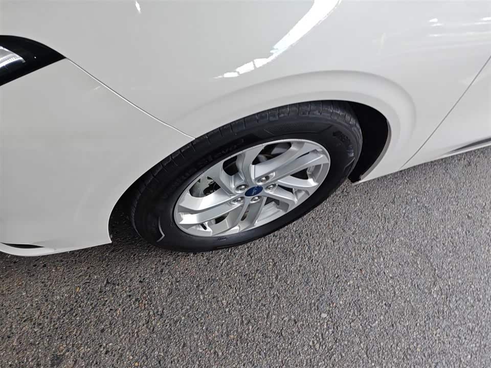 Ford Mondeo Ford Mondeo