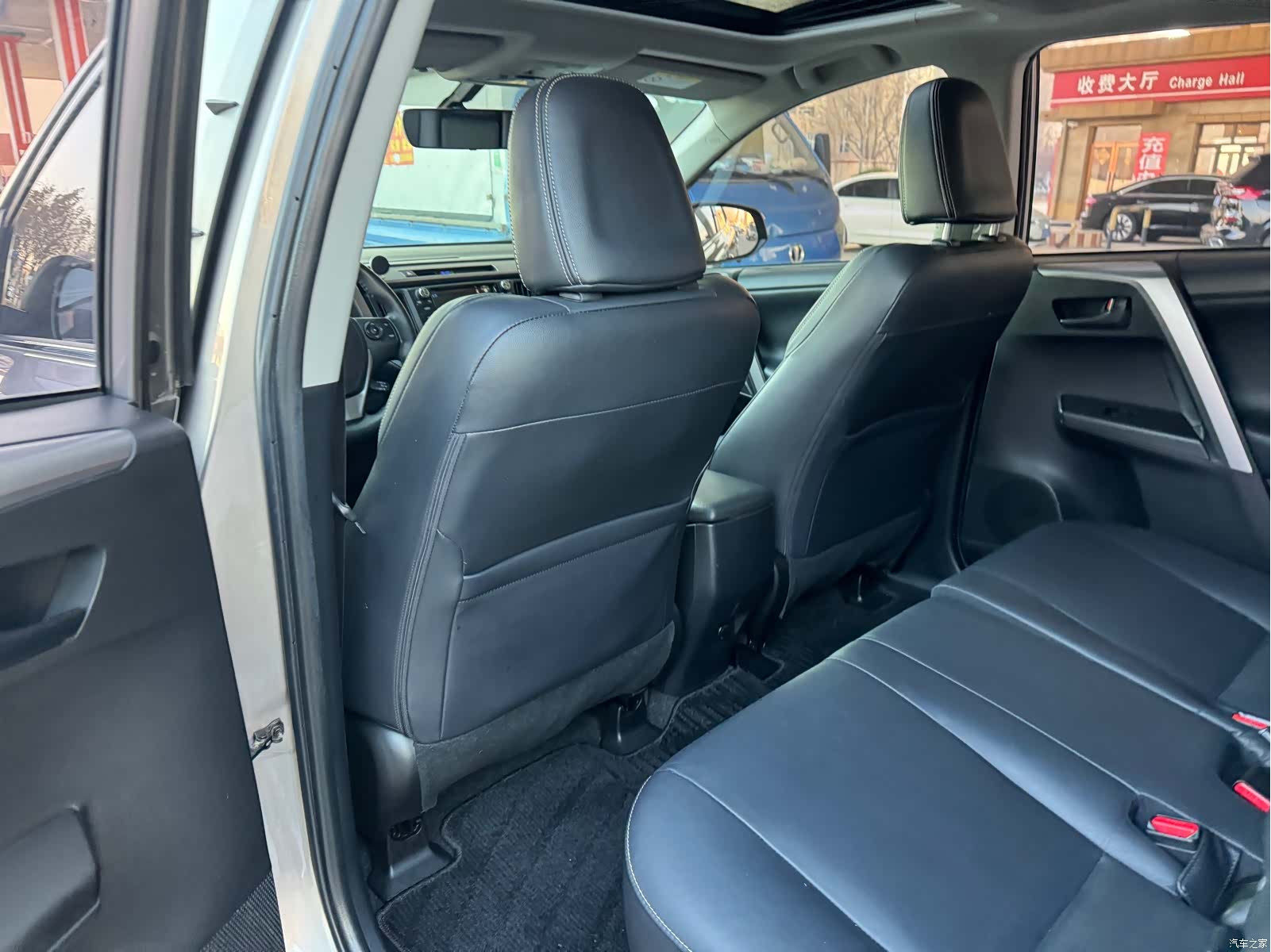 Toyota RAV4, 2016 7