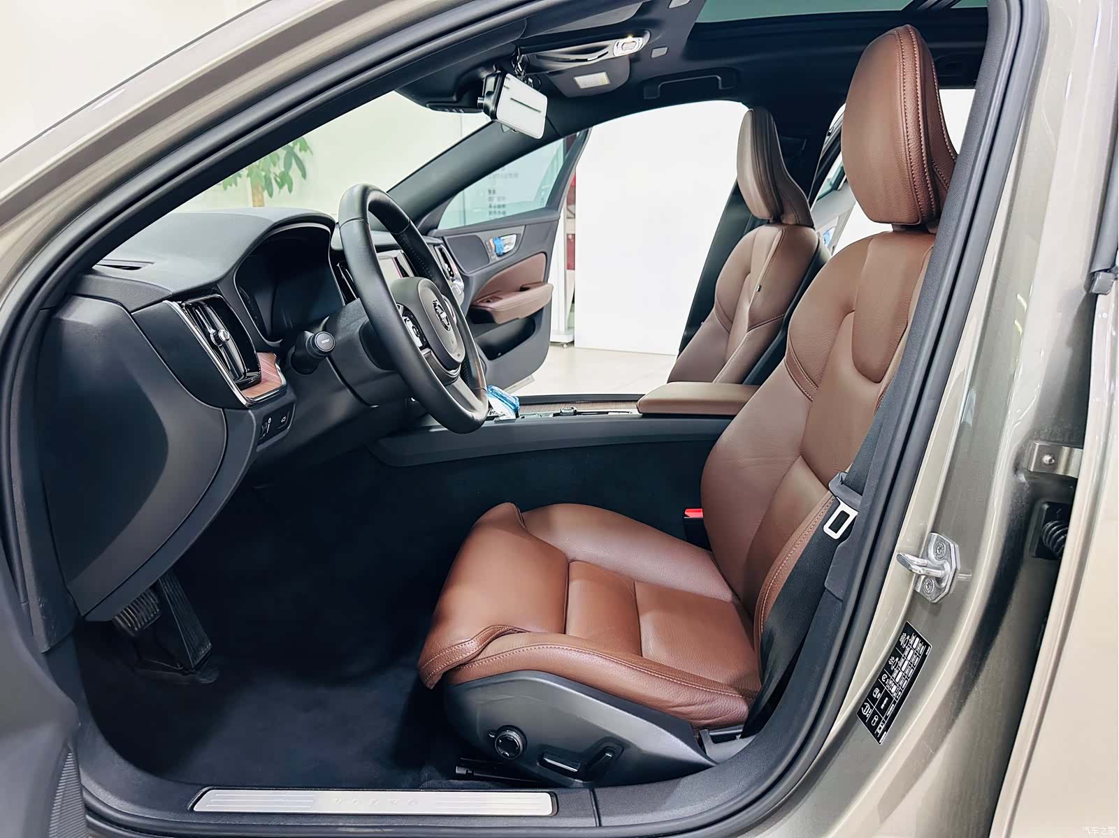 Volvo V60, 2021 10