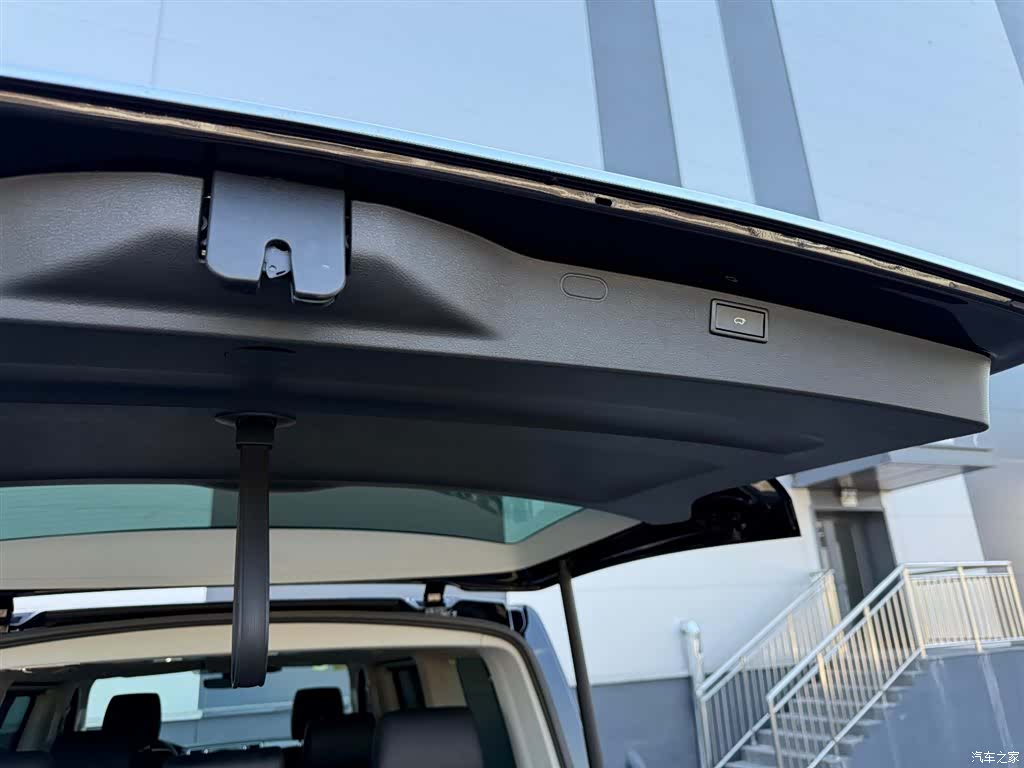 Volkswagen 7, 2016 37