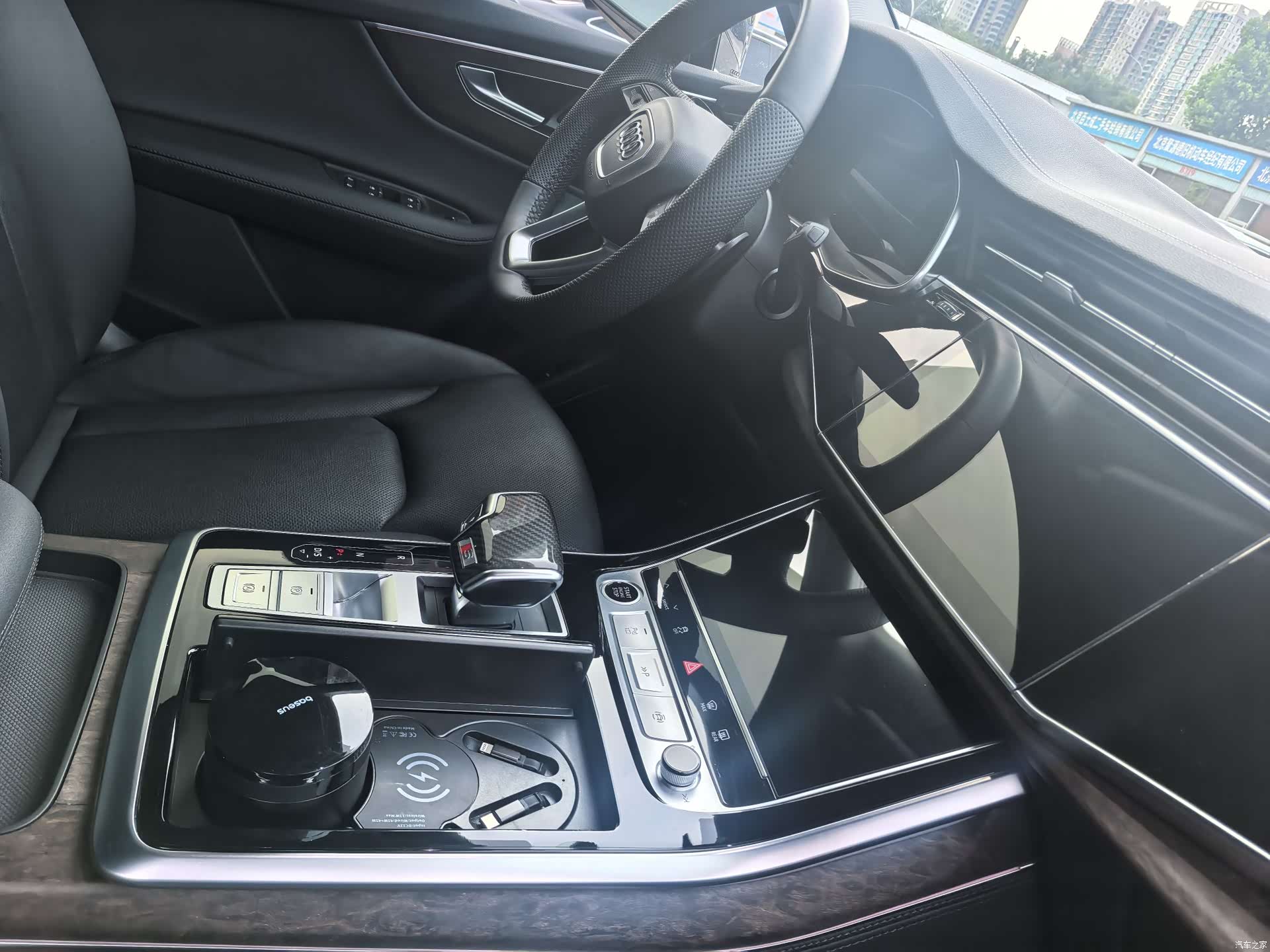 Audi Q7, 2023 10