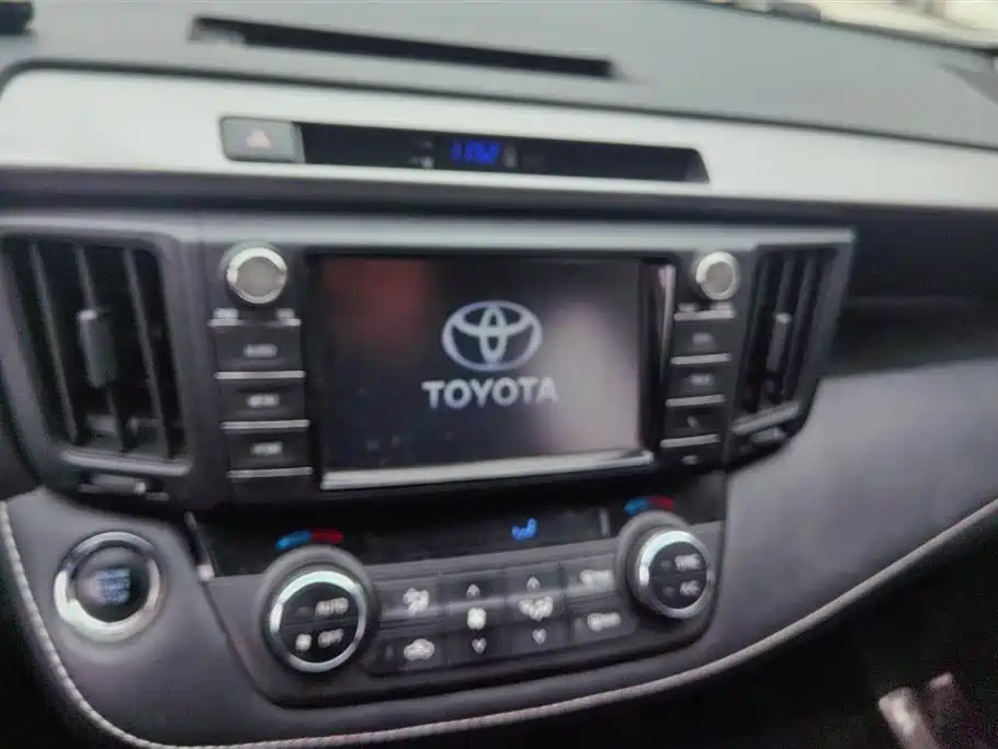 Toyota RAV4 Rongfang