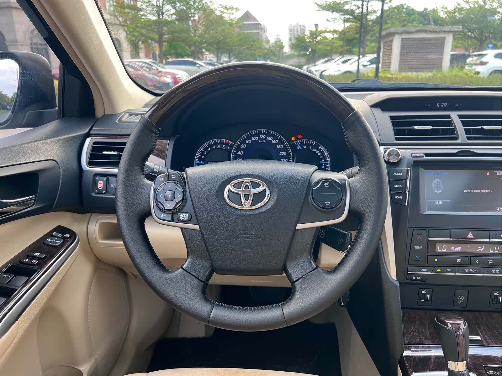 Toyota Camry, 2017 16