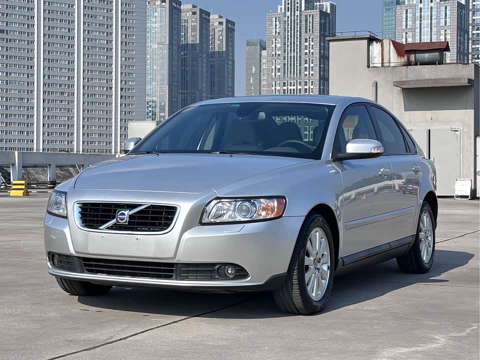 Volvo S40
