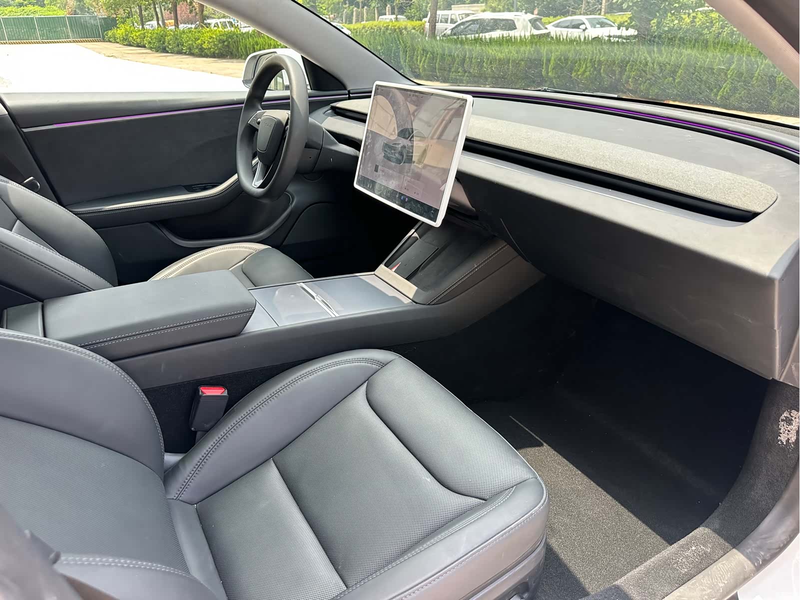 Tesla Model 3, 2025 13