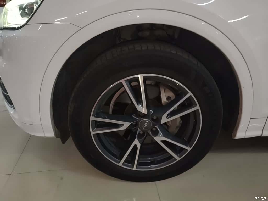 Audi Q5L, 2019 23
