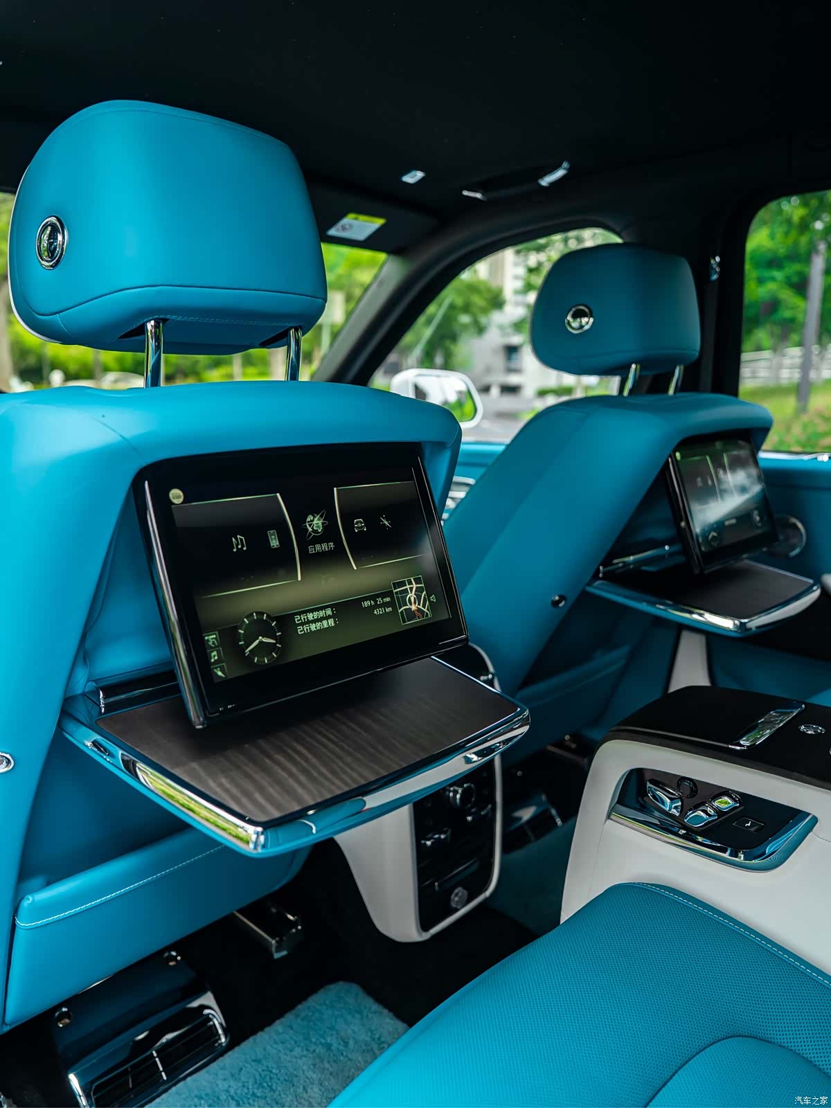 Rolls-Royce Cullinan, 2021 11