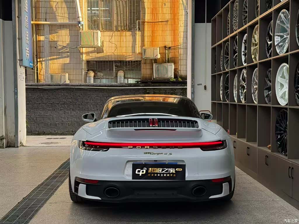 Porsche 911, 2021 3