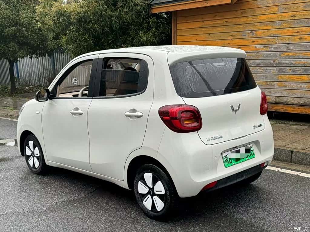 Wuling MINIEV, 2025 4