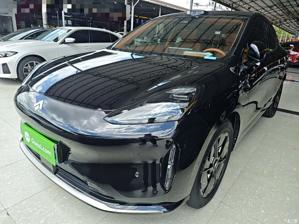 Hyper HT, 2024 1