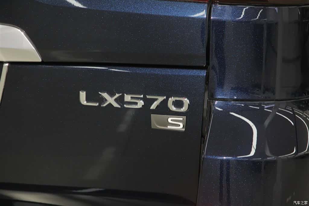 Lexus LX, 2020 36