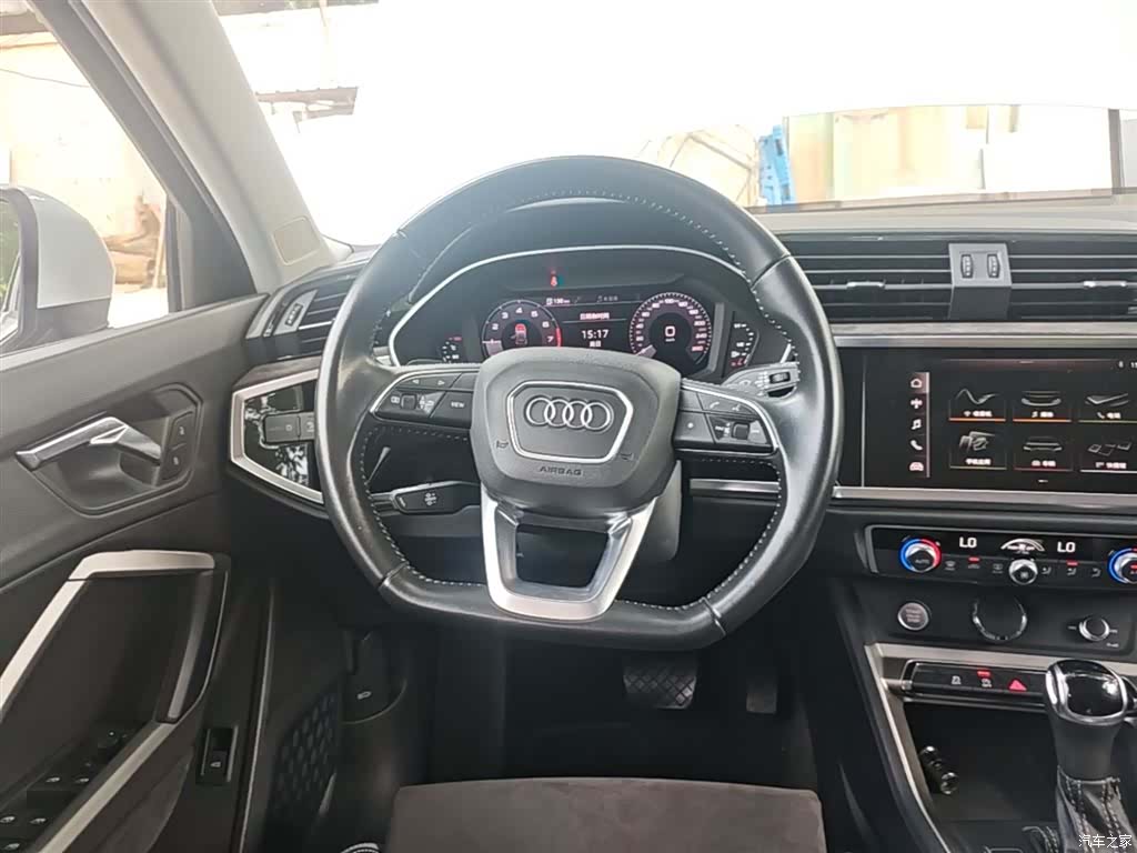 Audi Q3, 2020 11