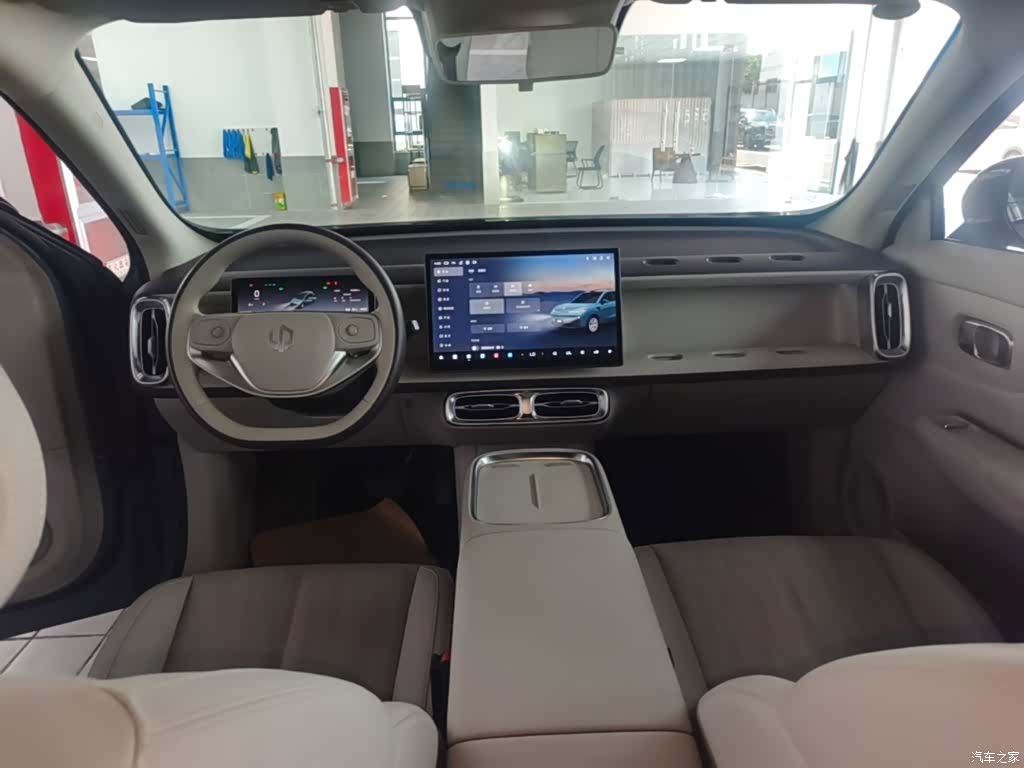 Leapmotor B10, 2025 10