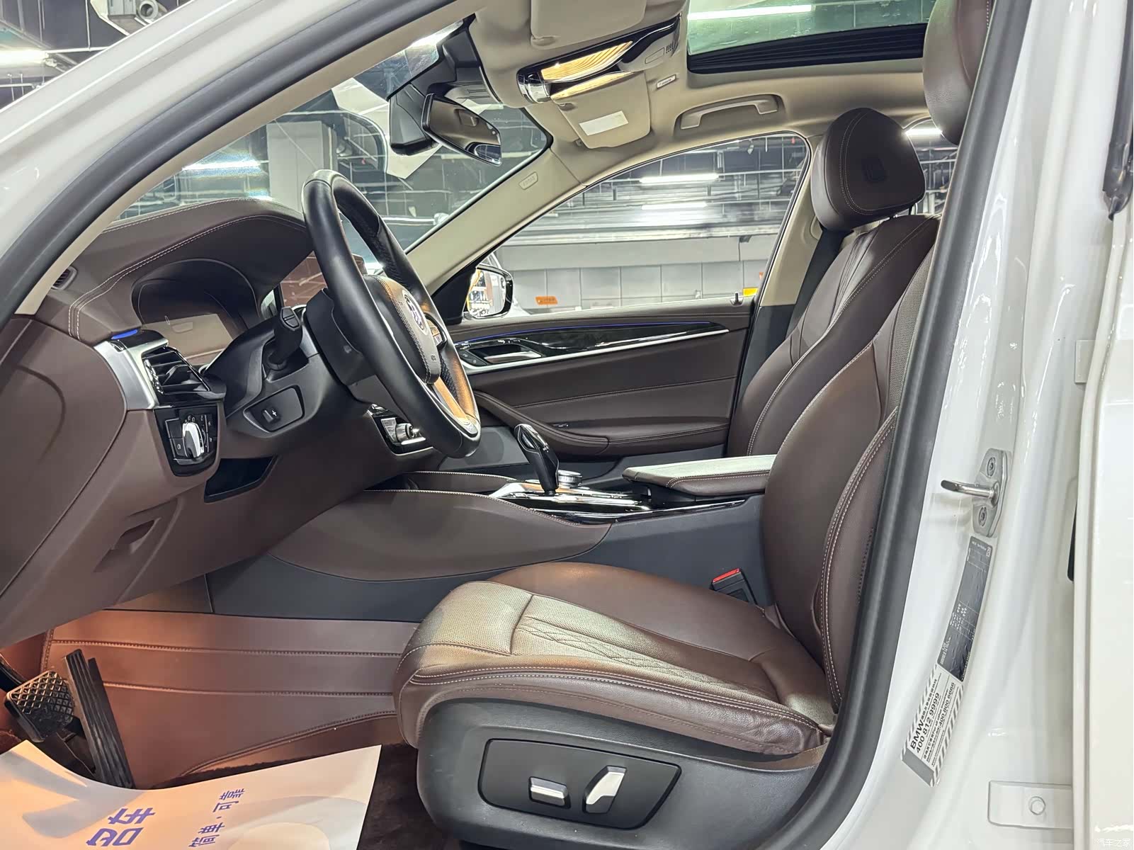 BMW 5 Series, 2021 8