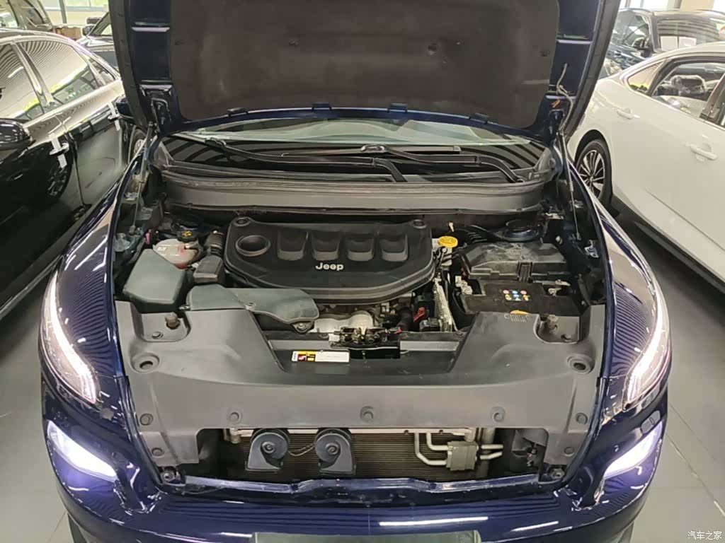 Jeep Cherokee, 2018 20