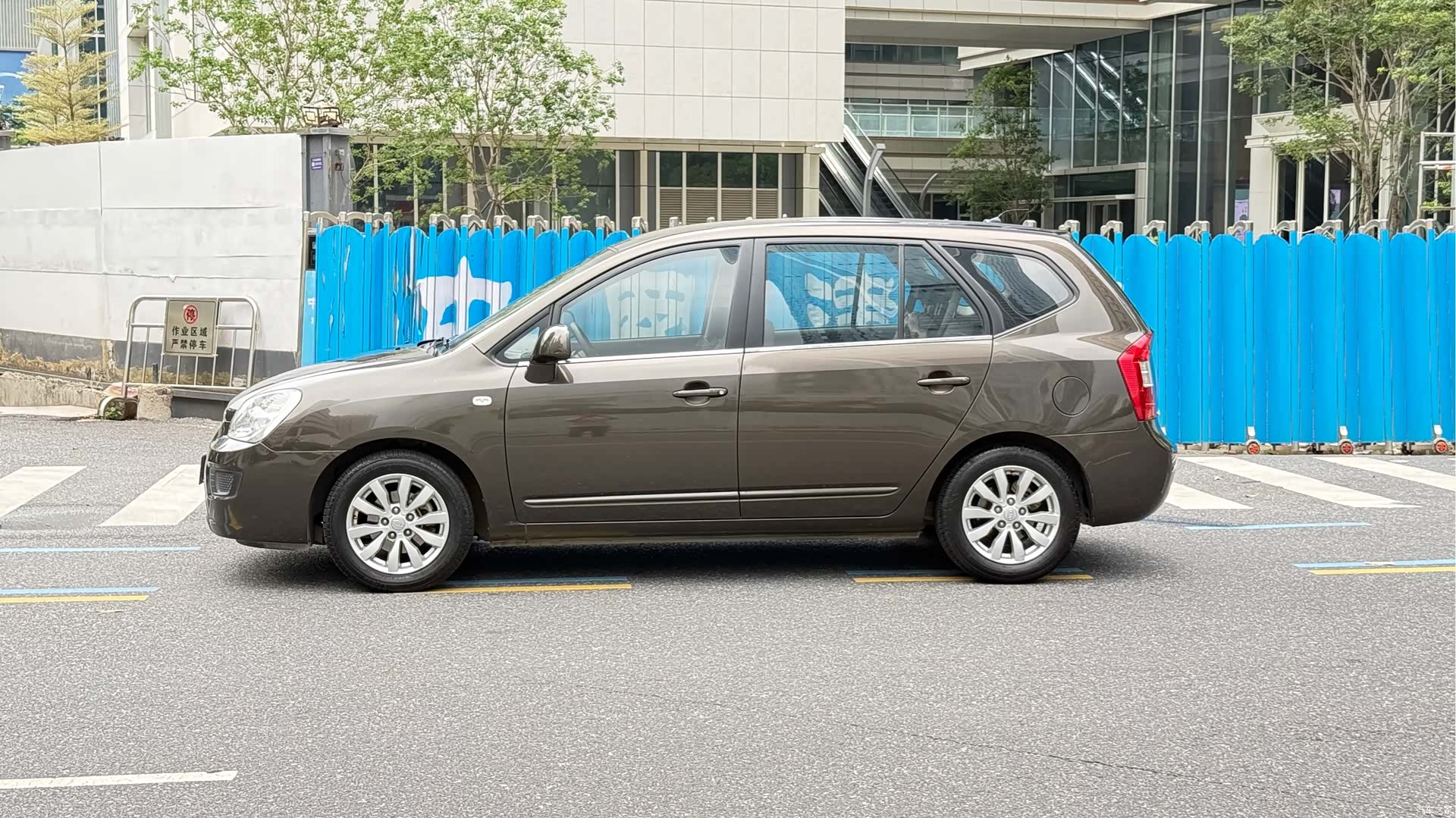 Kia 5, 2011 9