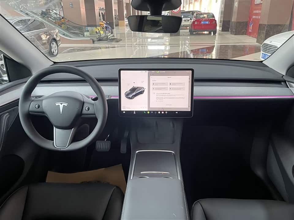 Tesla Model Y Tesla Model Y