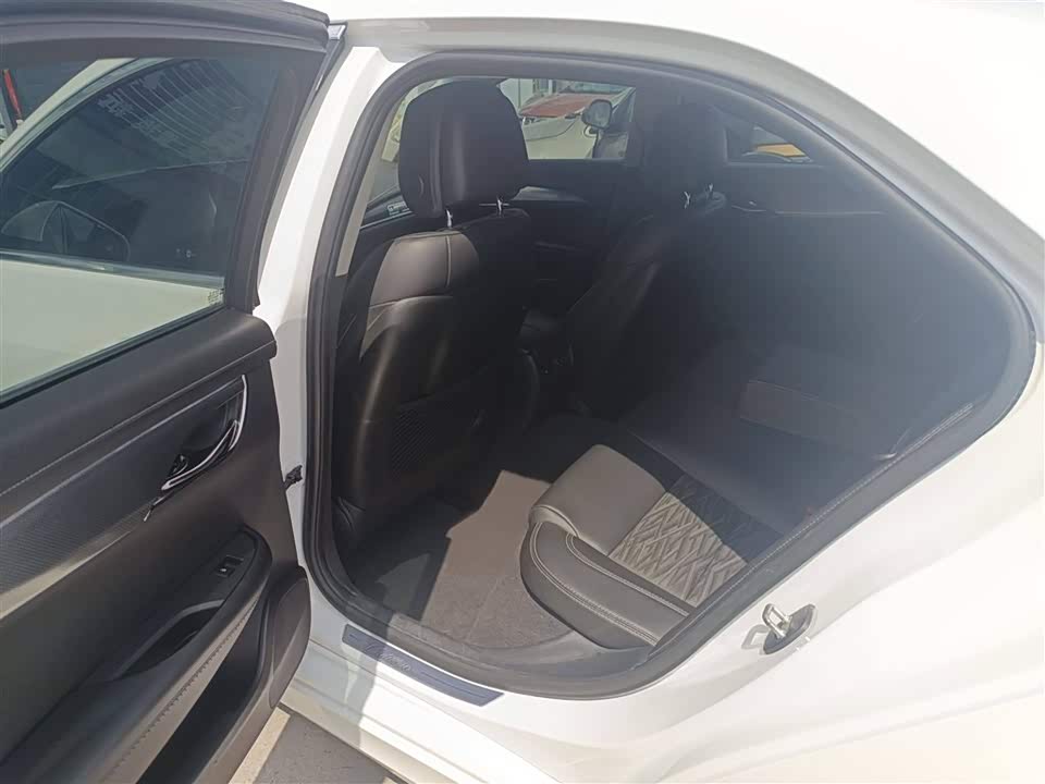 Cadillac ATS-L