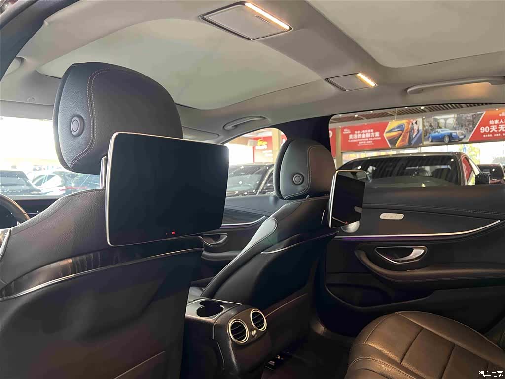 Mercedes-Benz E-Class, 2019 12