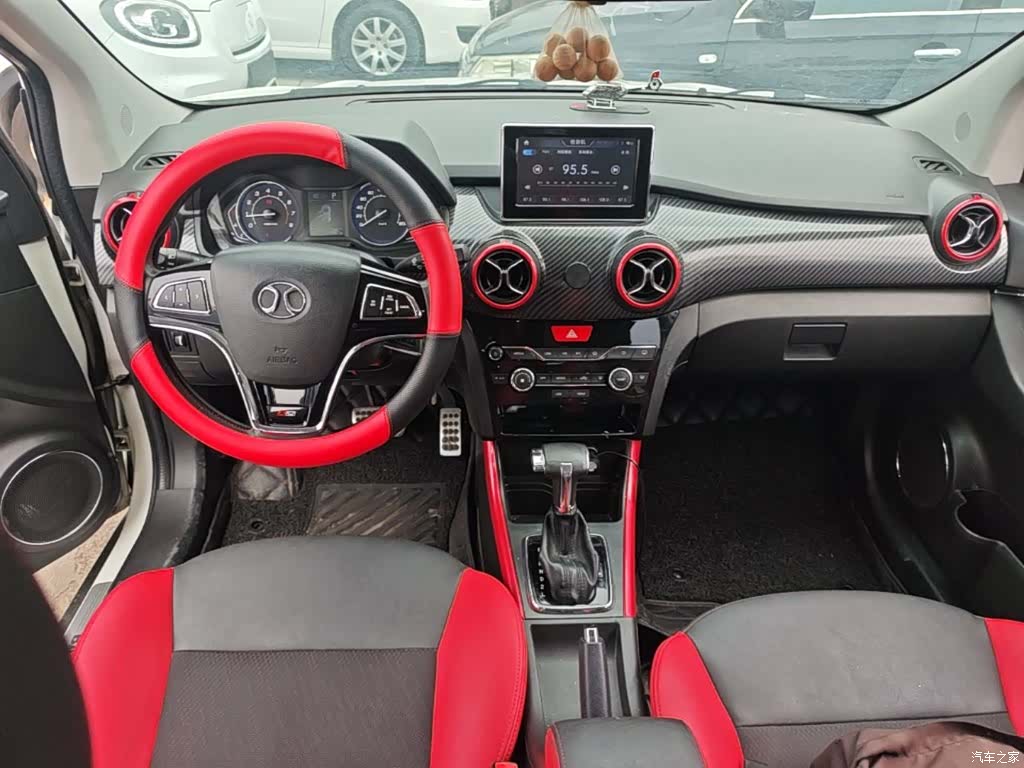 BAIC X25, 2016 10